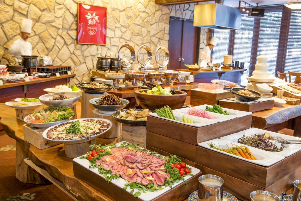 Hakuba Mominoki Hotel Extérieur photo