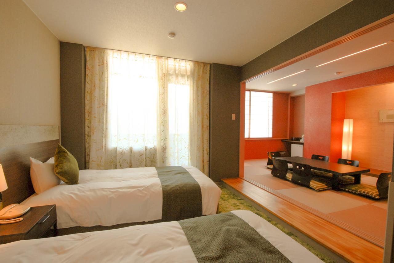 Hakuba Mominoki Hotel Extérieur photo